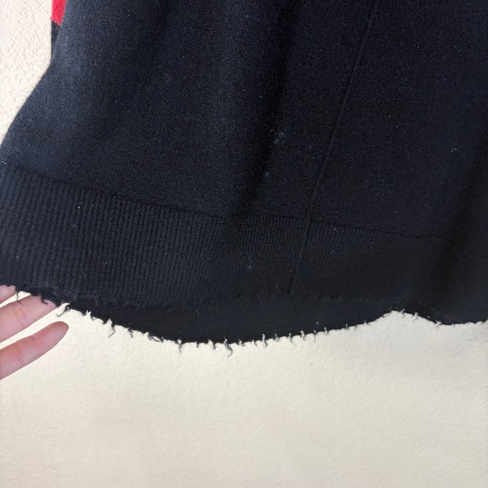 LISA TODD heart stealer Cashmere Sweater in Black Sz M Luxury Preppy Casual - Picture 8 of 15
